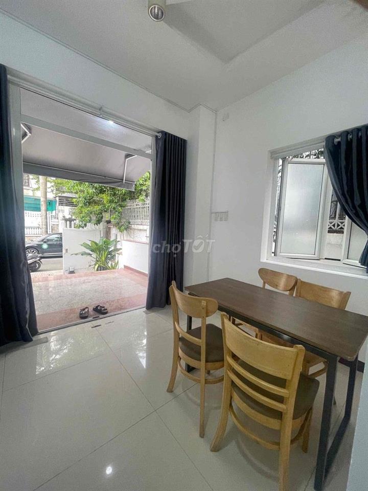 Nhà Nguyên Căn 80m2 full nội thât 2pn 1pk sân riêng rộng rãi thoải mái