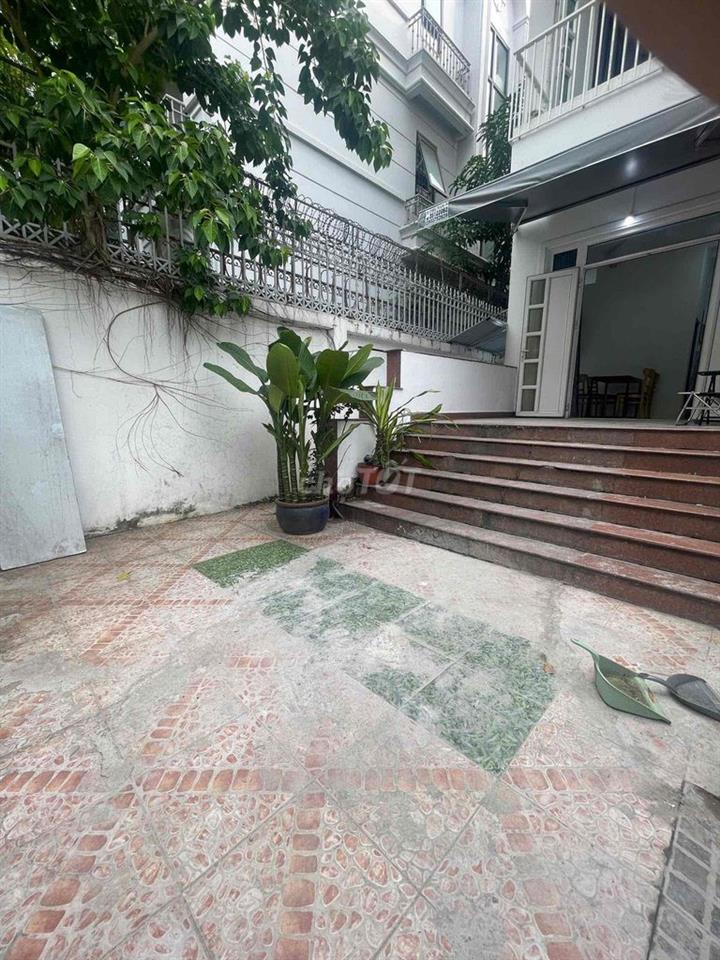 Nhà Nguyên Căn 80m2 full nội thât 2pn 1pk sân riêng rộng rãi thoải mái