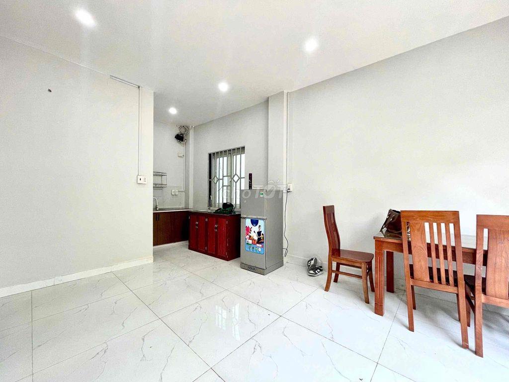 Nhà Nguyên Căn 2pn 2wc + 1pk + hẻm ô tô tận cửa
