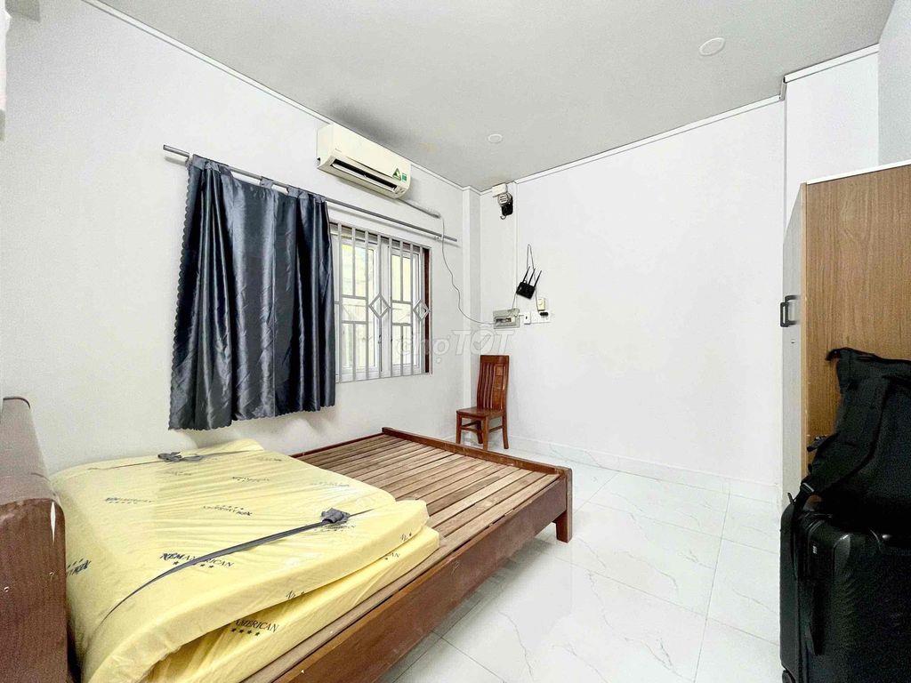 Nhà Nguyên Căn 2pn 2wc + 1pk + hẻm ô tô tận cửa
