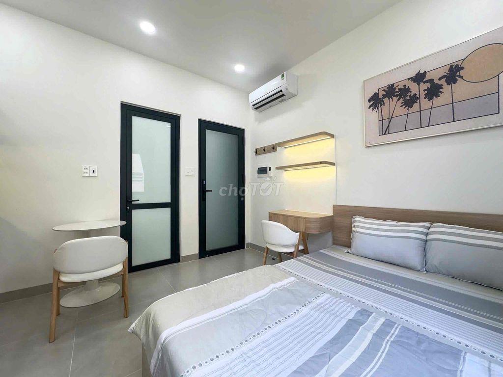 Căn hộ_Full nội thất_Cửa sổ to thoáng ánh sáng tự nhiên_phòng mới sạch