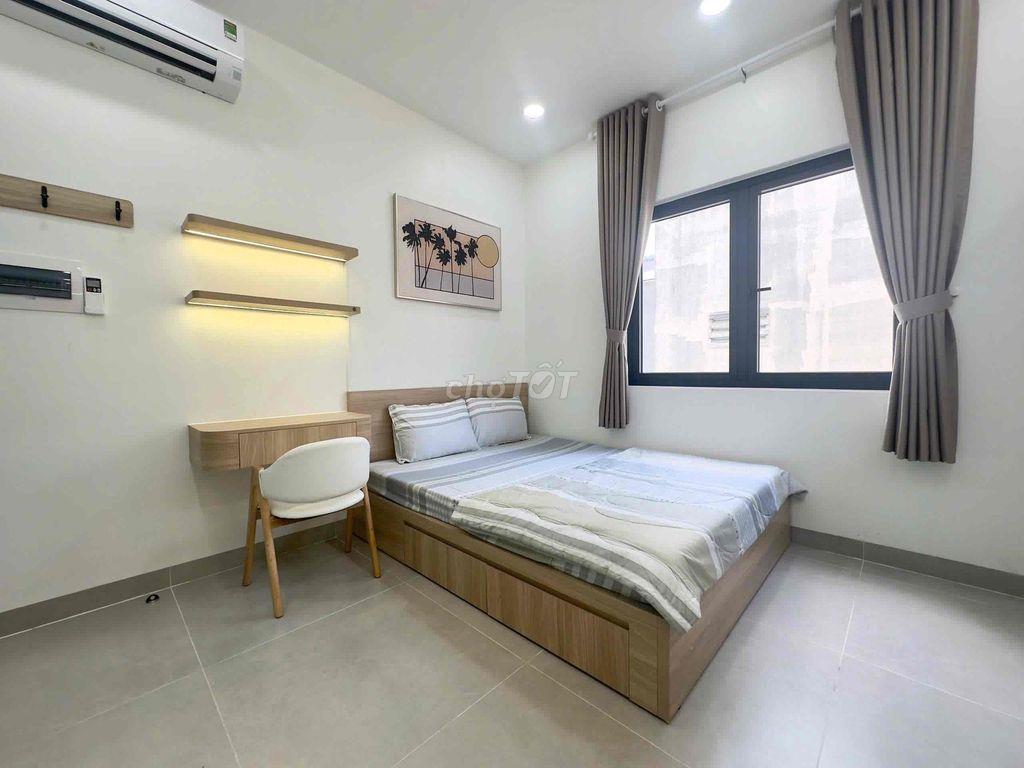 Căn hộ_Full nội thất_Cửa sổ to thoáng ánh sáng tự nhiên_phòng mới sạch