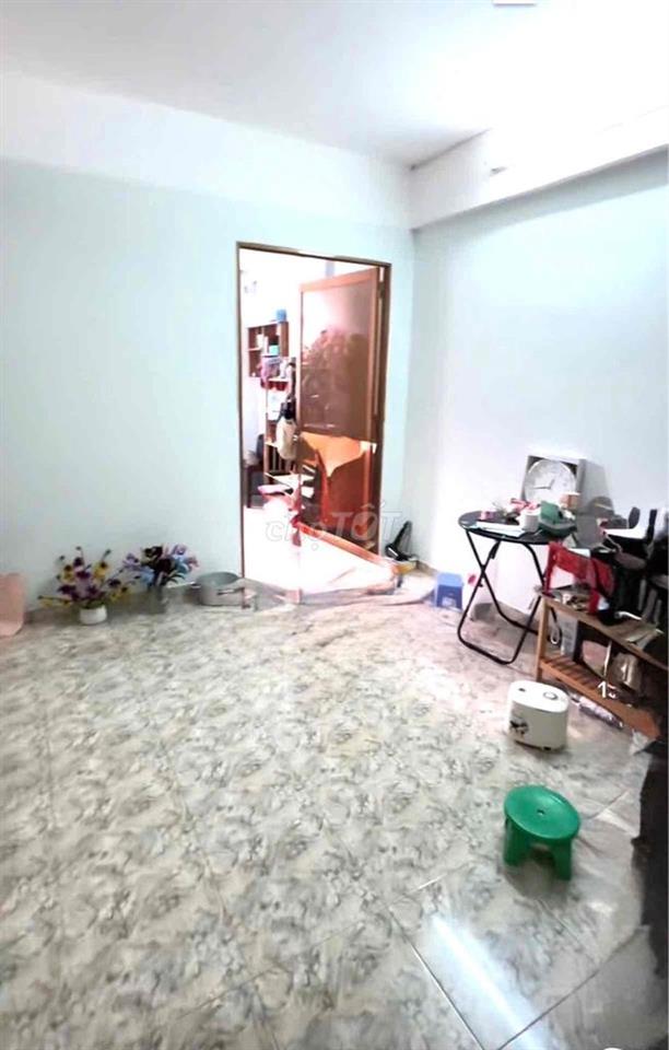 CĂN HỘ TRUNG TÂM QUẬN 10 - THANG MÁY - - SÁT BÊN CHUNG CƯ XIGRAND COUR