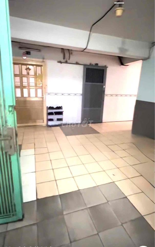 CĂN HỘ TRUNG TÂM QUẬN 10 - THANG MÁY - - SÁT BÊN CHUNG CƯ XIGRAND COUR