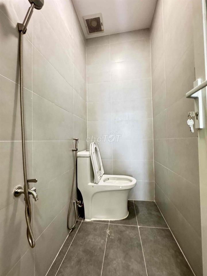 CHỈ 2TỶ3  – SỞ HỮU CHUNG CƯ LẠC LONG QUÂN - MỚI ĐẸP FULL NỘI THẤT - VÀ