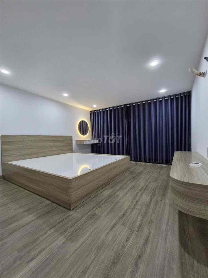 BÁN NHÀ ĐẸP  VÀO Ở NGAY - ĐƯỜNG NGUYỄN CHÍ THANH - QUẬN 11 - CHỈ 15M R