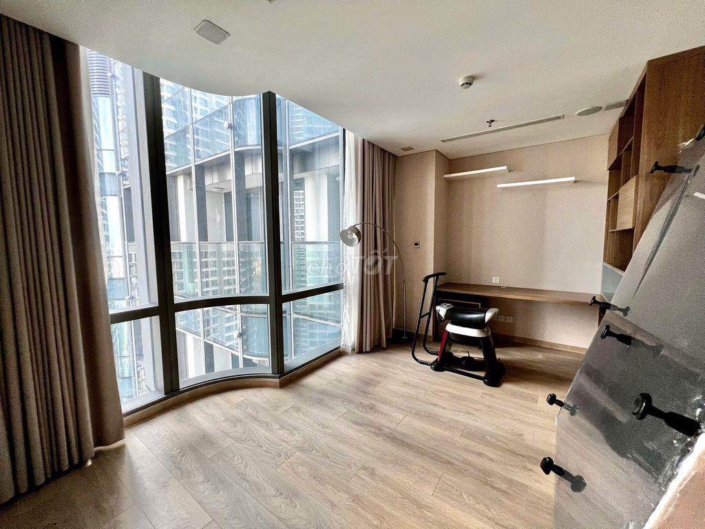 Chính chủ cho thuê căn hộ 4 phòng ngủ Landmark 81