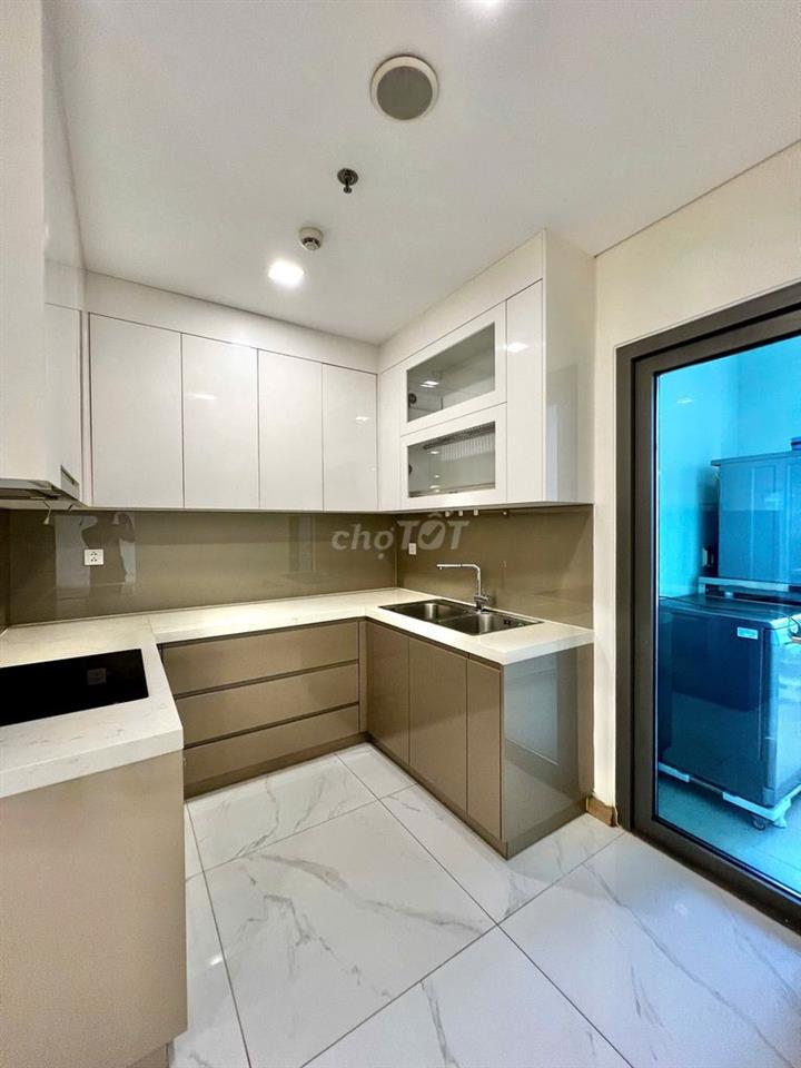 Chính chủ cho thuê căn hộ 4 phòng ngủ Landmark 81