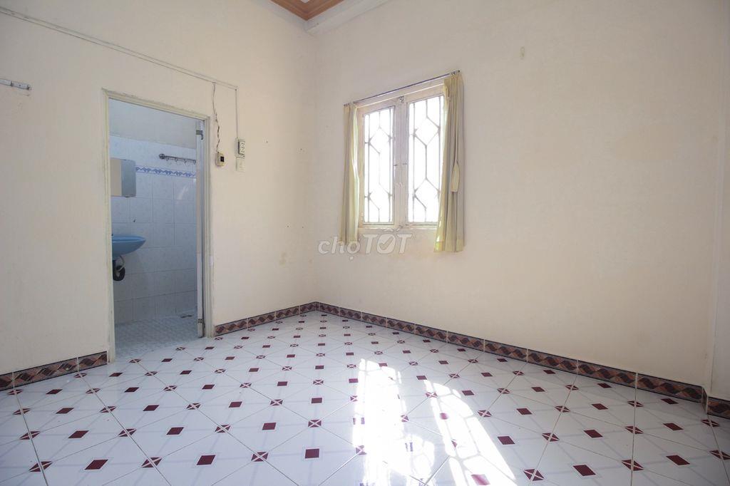 3tr Phòng cửa sổ trời thoáng đường Cách Mạng Tháng Tám Quận 10