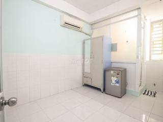 Giá 2tr7/tháng, cửa sổ thoáng Đường Cách Mạng Tháng Tám Quận 10