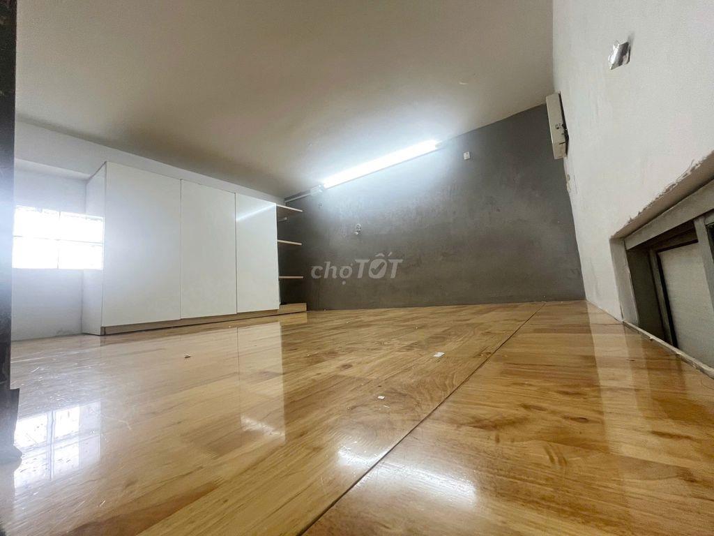 Phòng có gác giá 4tr5 đường Tô Hiến Thành Quận 10 gần CV Lê Thị Riêng
