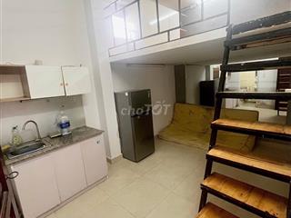 Phòng có gác giá 4tr5 đường Tô Hiến Thành Quận 10 gần CV Lê Thị Riêng