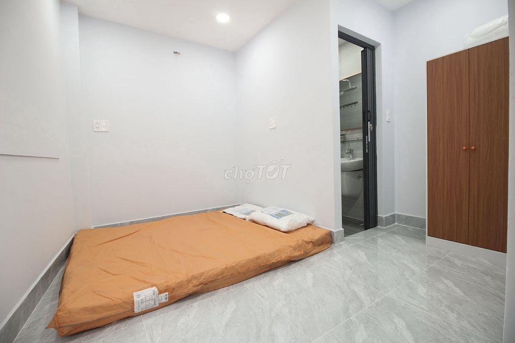 Giá 3,7tr , Phòng mới đường Hoàng Sa Quận 3 gần Ga Sài Gòn 