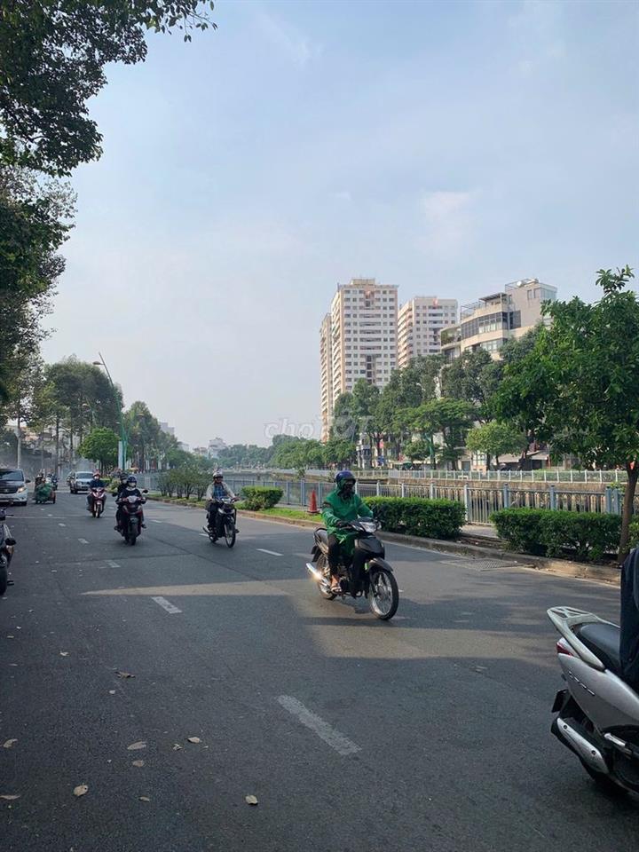 Giá 3,7tr , Phòng mới đường Hoàng Sa Quận 3 gần Ga Sài Gòn 