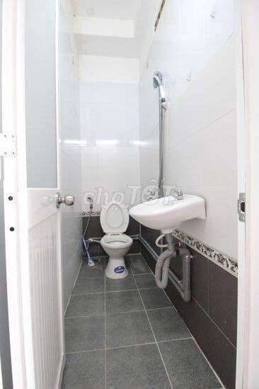 Cho thuê phòng 3tr8 đường Bàu Cát Quận Tân Bình gần Etown
