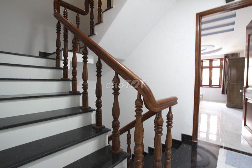 Gần Etown Cộng Hòa , Đường Nhất Chi Mai Quận Tân Bình giá 4tr5/tháng