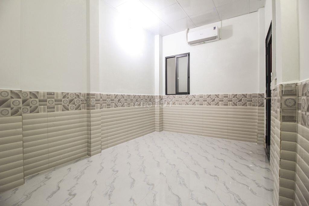 Phòng mới xây đường Văn Cao Quận Tân Phú - Giá 3,3tr/tháng 