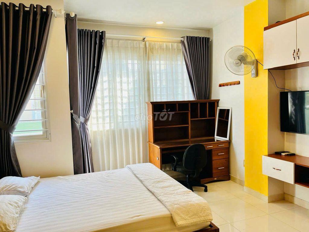 7tr7 Căn hộ cao cấp 1 phòng ngủ ban công máy giặt riêng Nguyễn Cửu Vân