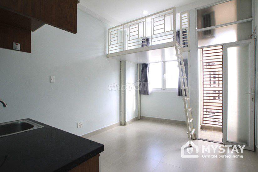 Ban công cửa sổ thoáng - Trương Công Định Quận Tân Bình 4tr/tháng