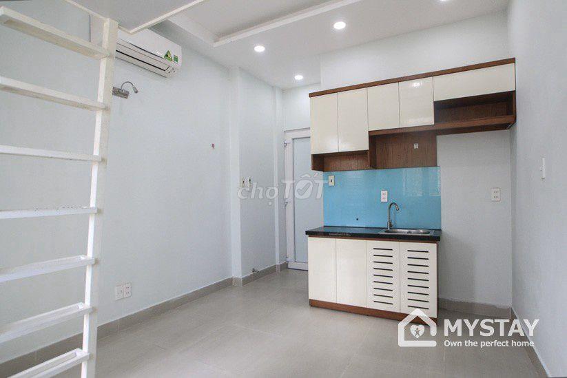 Ban công cửa sổ thoáng - Trương Công Định Quận Tân Bình 4tr/tháng