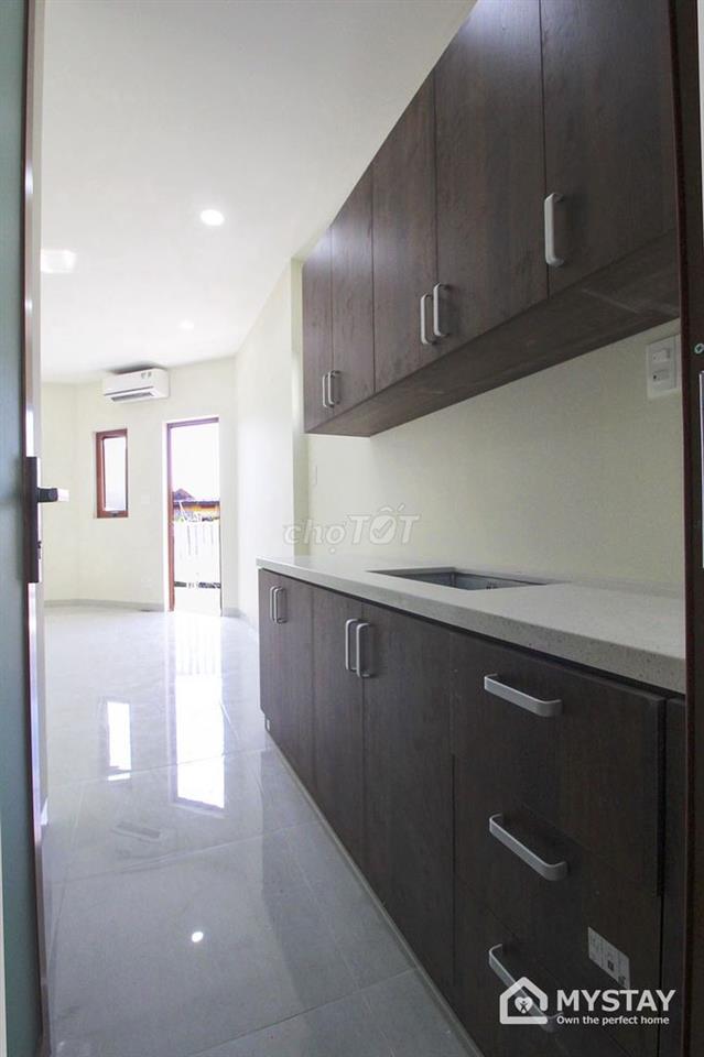 7tr7 Cao Câp Thang máy Ban công siêu thoáng Tô Hiến Thành Quận 10 