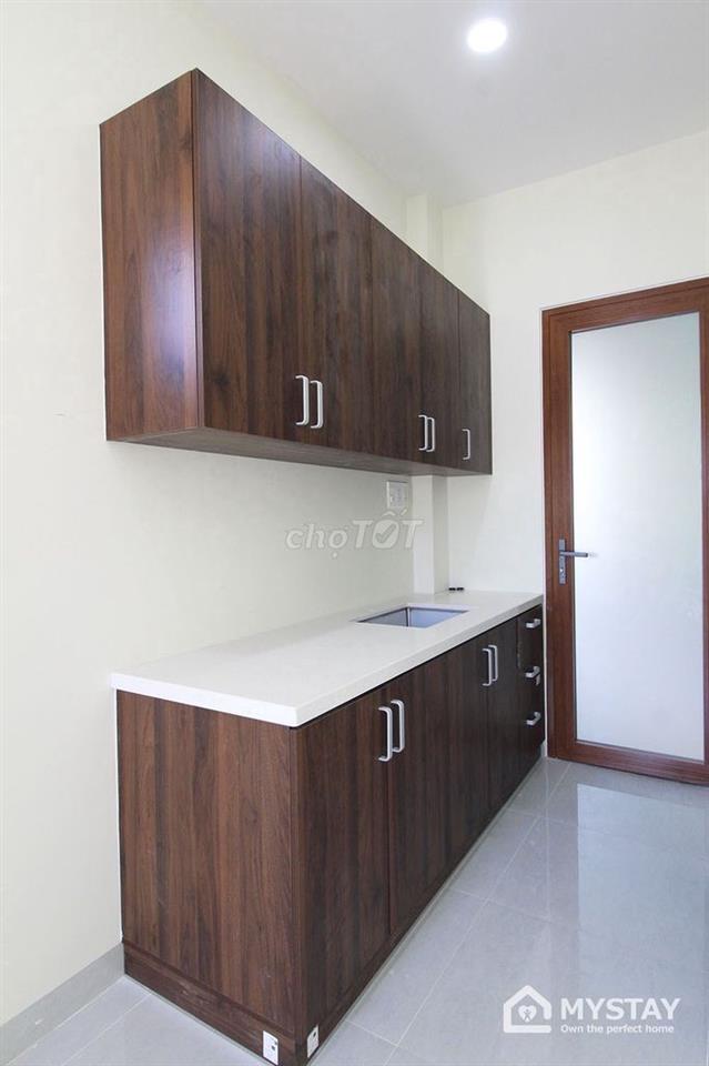 7tr7 Cao Câp Thang máy Ban công siêu thoáng Tô Hiến Thành Quận 10 