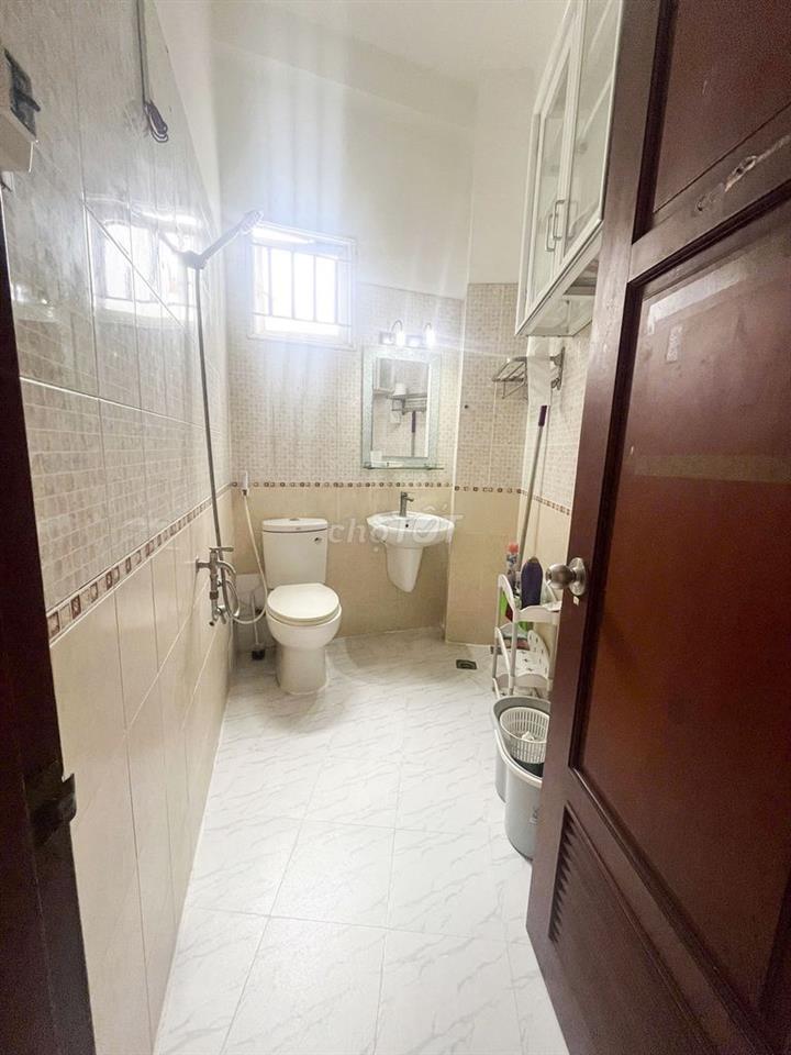 2,4tr/tháng Đường Nguyễn Thượng Hiền Quận Bình Thạnh 