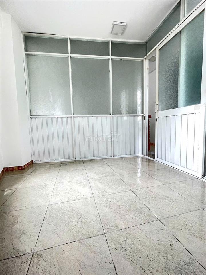 2,4tr/tháng Đường Nguyễn Thượng Hiền Quận Bình Thạnh 