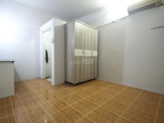 Phòng 3tr đường Bà Hạt Quận 10 gần Đại Học Kinh Tế UEH 