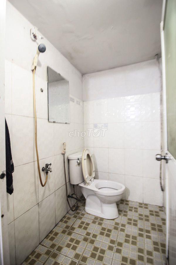 Phòng ban công 36m2 đường Bà Hạt Quận 10 gần Đại Học Kinh Tế UEH