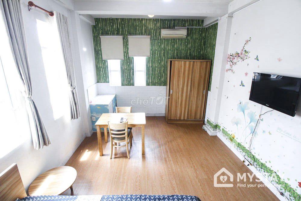 Phòng 28m2 , Giá 4tr7 đủ nội thất cửa sổ thoáng đường Âu Cơ - Tân Bình
