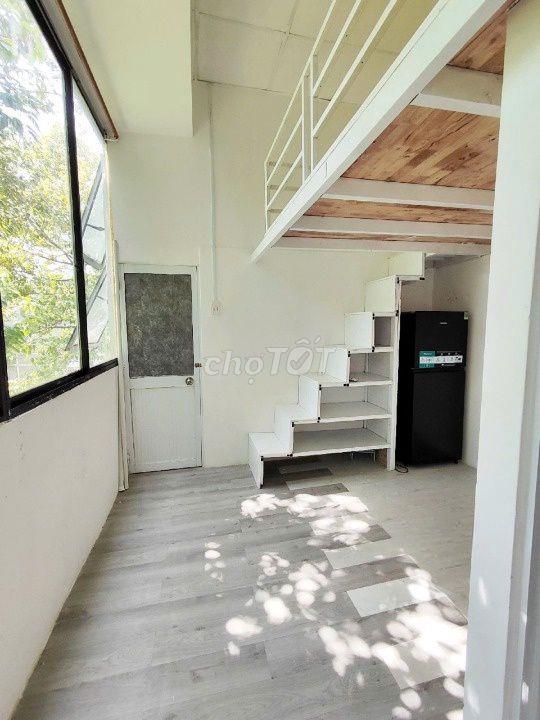4tr - Phòng ban công thoáng  Đường Bạch Đằng gần Công Viên Gia Định