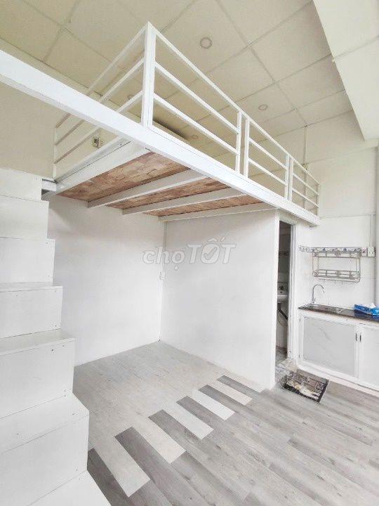 4tr - Phòng ban công thoáng  Đường Bạch Đằng gần Công Viên Gia Định