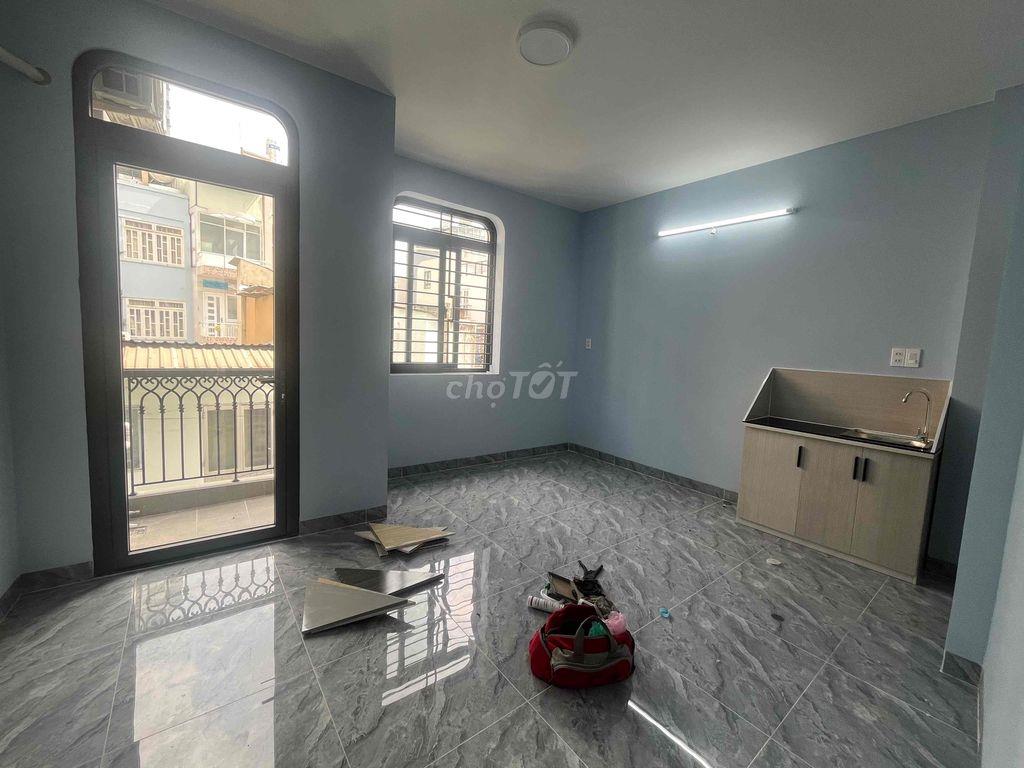 KHAI TRƯƠNG MỚI 100% , BAN CÔNG - Đường Âu Cơ giao Lạc Long Quân