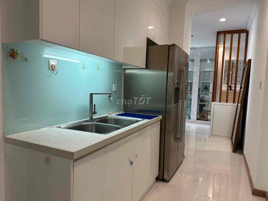 Cho thuê căn 2 phòng ngủ, toà Cemtral 1. Ở Vinhome Tân Cảng