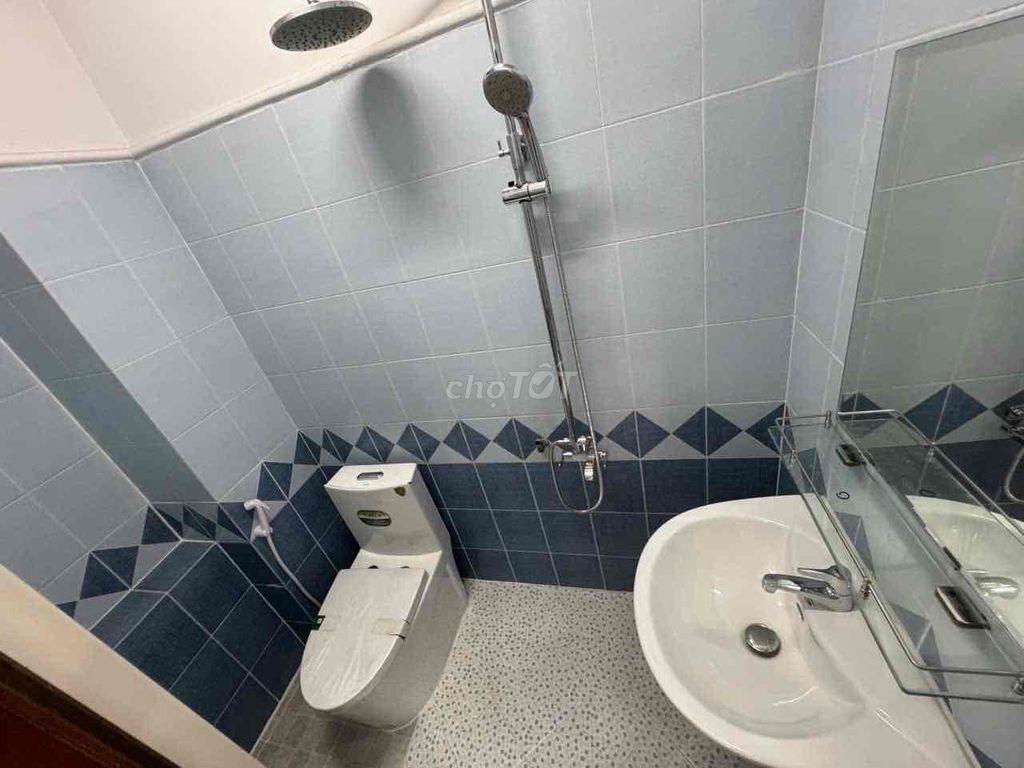 HẺM XE HƠI - BTCT 3 TẦNG - SỔ NỞ HẬU PHONG THỦY TỐT - 3 PN