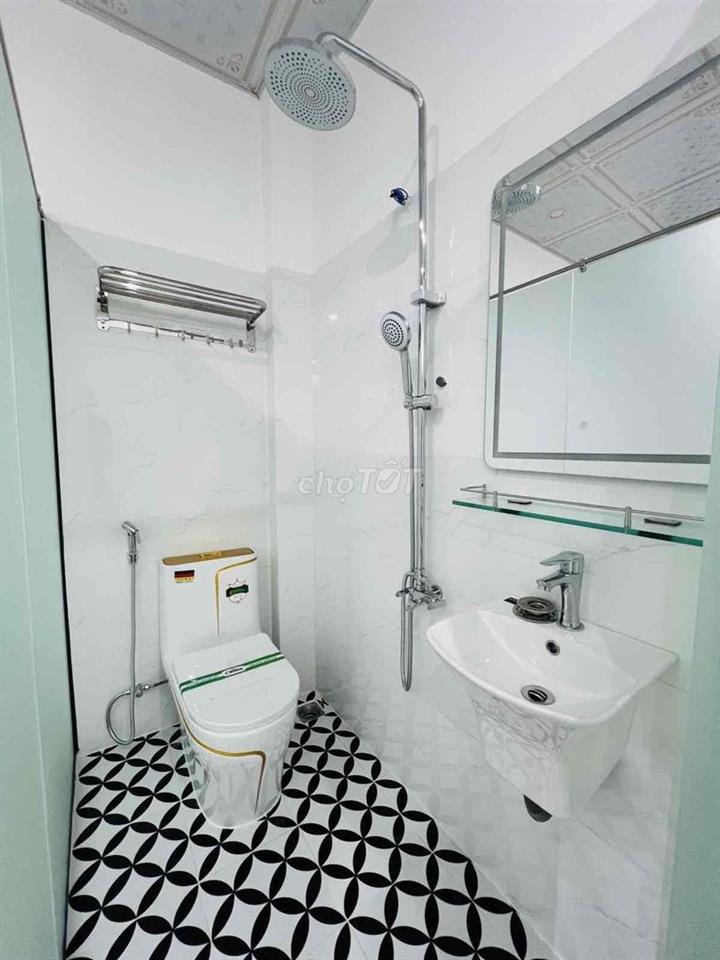 NHÀ MỚI ĐẸP Ở NGAY - CẠNH CHỢ BÀ CHIỂU 2TẦNG - Đ. NGUYỄN THIỆN THUẬT