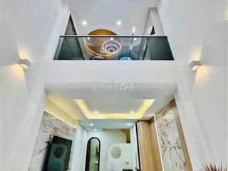 CÁCH CHỢ DAKAO 1 CÂY CẦU • BÙI HỮU NGHĨA, PHƯỜNG 2, BÌNH THẠNH - 27M²