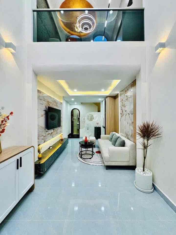 CÁCH CHỢ DAKAO 1 CÂY CẦU • BÙI HỮU NGHĨA, PHƯỜNG 2, BÌNH THẠNH - 27M²