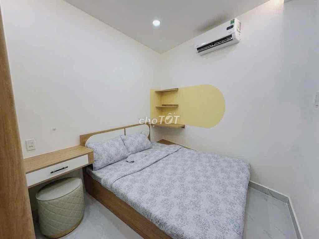 BÁN NHÀ ĐẸP LUNG LINH, HẺM TRC NHÀ 4m, 3 TẦNG ĐÚC THẬT, CÓ SÂN THƯỢNG