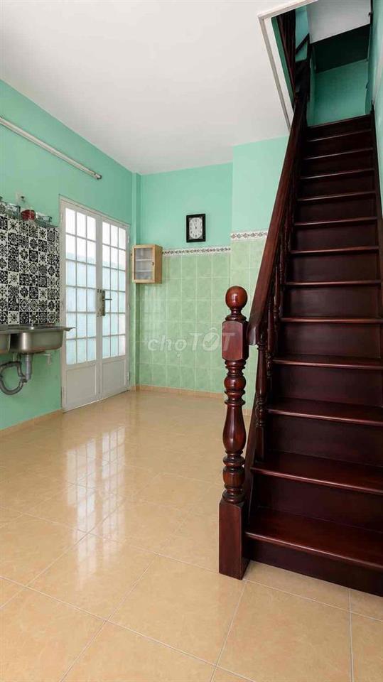 NHÀ CHÍNH CHỦ P9 Phú NHUẬN -3 TẦNG- 2PN- GIÁ : 2,6 TỶ      - 3,4 m X 4