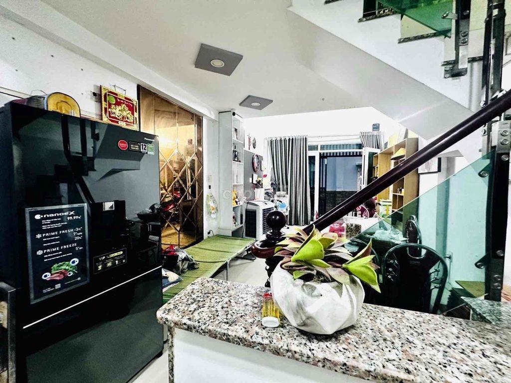 CHỢ PHẠM VĂN HAI  TÂN BÌNH – 3 TẦNG – 39 m² - GIÁ CHỈ 5,85 TỶ