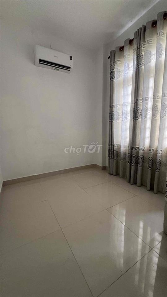 4 TẦNG HOÀNG VĂN THỤ  PHÚ NHUẬN  -  3 PN - DTSD 80 m²               G