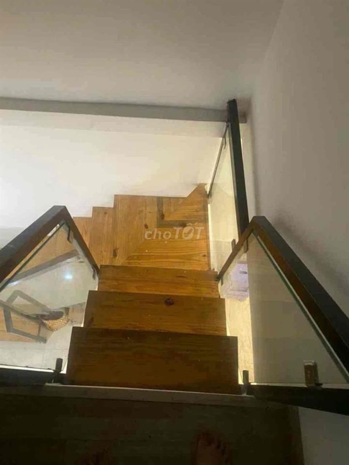 NẾU BẠN ĐANG CẦN 1 CĂN NHÀ DTSD 50 M2  GIÁ BÈO BỌT THÌ CHỈ 2 tỷ  XÍU