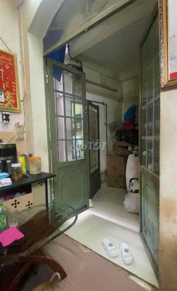 NẾU BẠN ĐANG CẦN 1 CĂN NHÀ DTSD 50 M2  GIÁ BÈO BỌT THÌ CHỈ 2 tỷ  XÍU