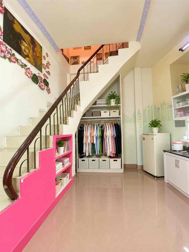 GẦN CHỢ GÒ VẤP - DH CÔNG NGHIỆP - NHA 2 TẦNG -DT SỔ 26 M2-2 PN .   - G