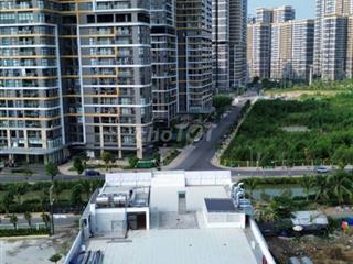 Mặt bằng tầng trệt  & lầu một tòa nhà đối diện Vinhome Granpark Q9