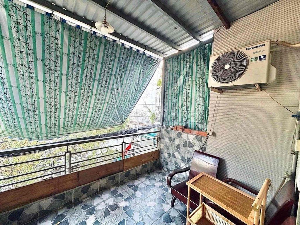 Bán nhà Mặt Tiền Đường Số 2, 35m2, 2 Tầng, 2PN,kế bên CV Làng Hoa TL