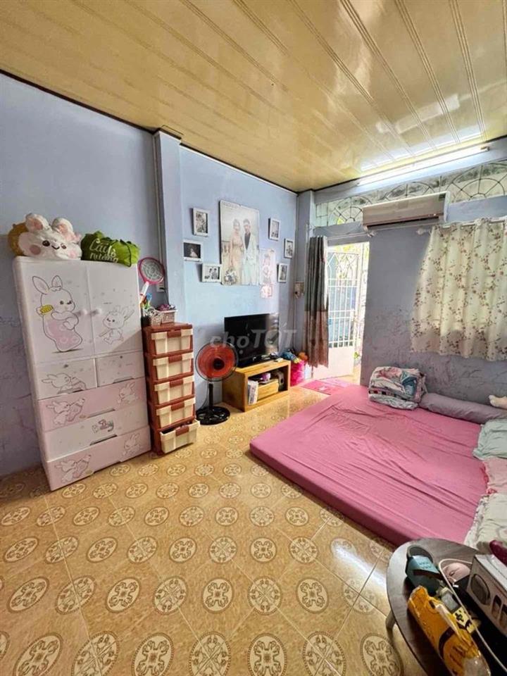 Bán nhà Phùng Văn Cung .30m2,2 Tầng, 2PN, Mặt tiền xe tải tránh, TL