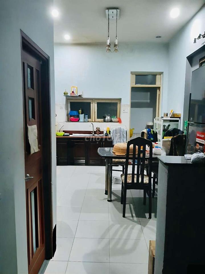 BÁN Nhà nở hậu  diện tích lớn 84m , 7PN , võ duy ninh giáp quận 1,